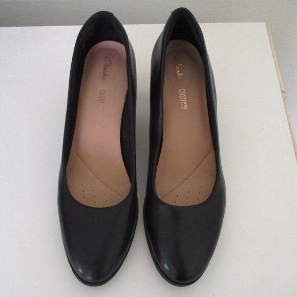 Clarks Cushion Plus Womens Black Faux Leather Pump w/2" Block Heel - Size 10M - Picture 4 of 9
